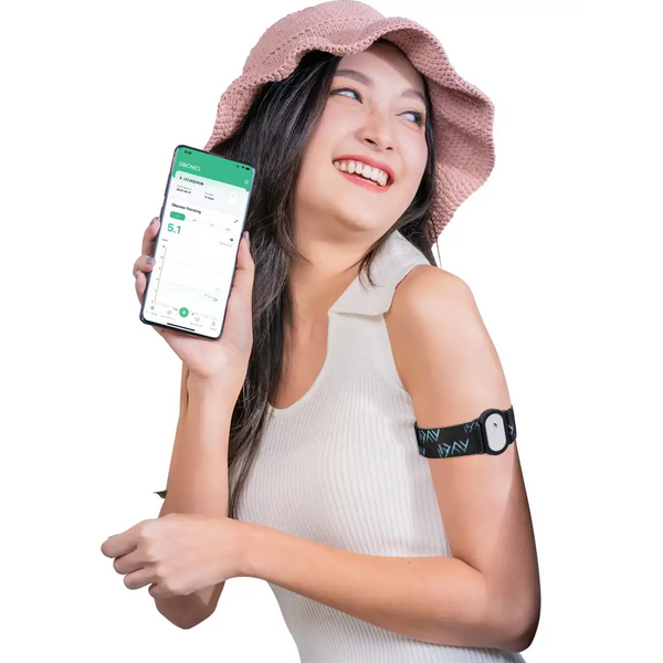 Sibionics GS1 CGM adjustable armband in use for active lifestyle.