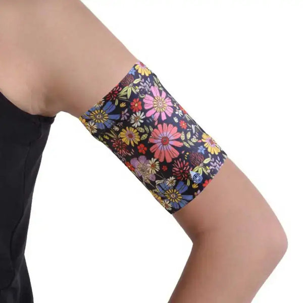 Blood Glucose Sensor Armband for Children with floral print design – Fauna & Flora collection.