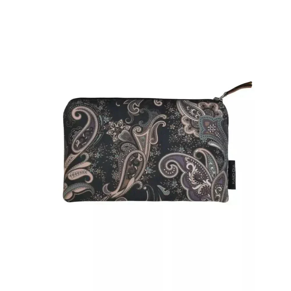 Zipper bag for diabetics with paisley design, practical compartments for glucose meter and supplies.