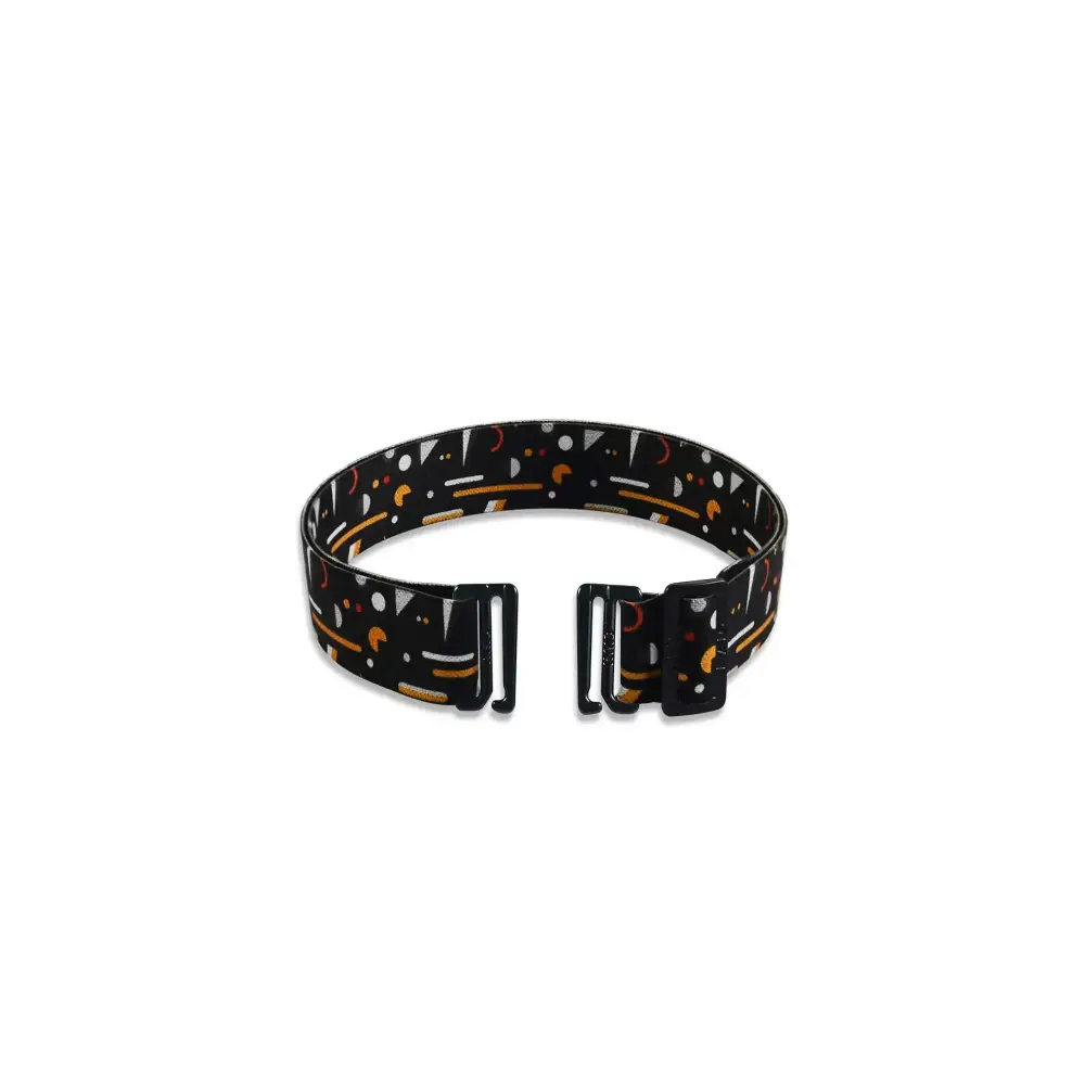 Adjustable belt for insulin pump pouches with stylish design, featuring strong metallic hooks for secure attachment.